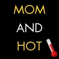 Студия Mom And Hot